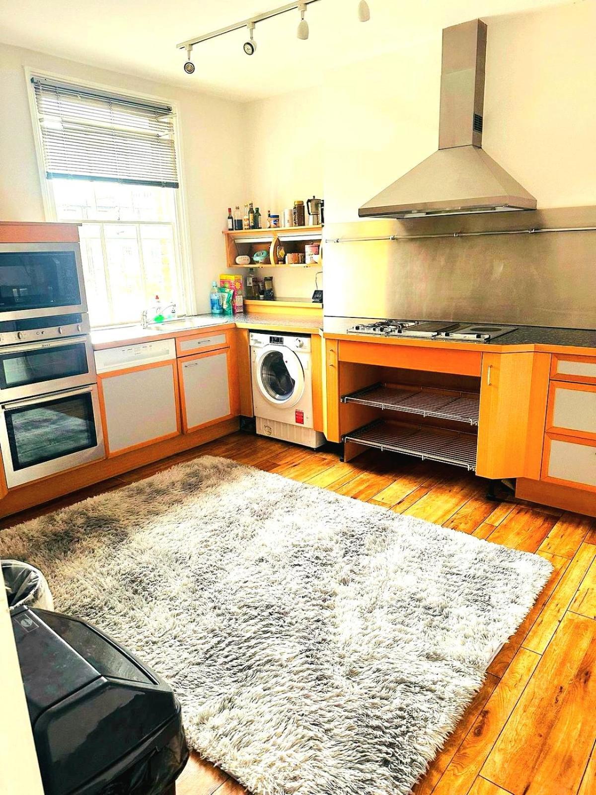 Lovely Around Kensington And Chelsea Locations W8 Sw5 Sw3 Sw10 By Ricky & Giustina Appartement